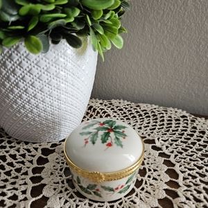 Vintage Lenox Holly Berry Porcelain Trinket Box